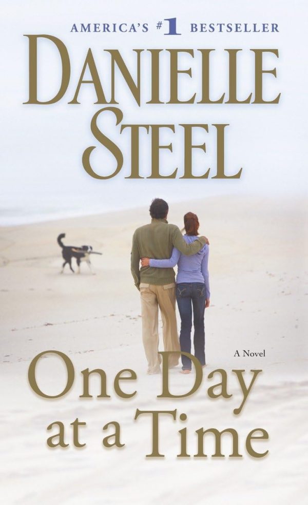 One Day at a Time: A Novel [Mass Market Paperback] Steel, Danielle