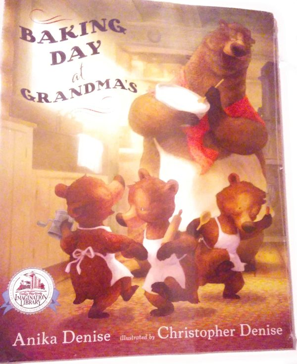 Baking Day at Grandma's [Paperback]