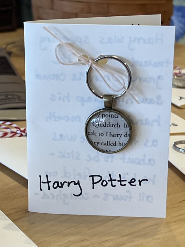 Harry Potter Keychain - "I've got the snitch!" (Harry Potter and the Sorcerer's Stone by J.K. Rowling)