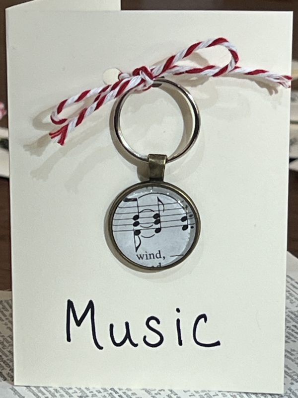 Music Keychain - "Musica Donum Dei (Latin) ~ Music is a gift from God."