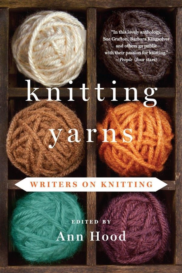 Knitting Yarns: Writers on Knitting [Paperback] Hood, Ann