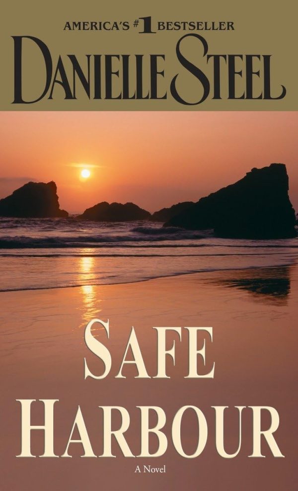 Safe Harbour: A Novel [Mass Market Paperback] Steel, Danielle