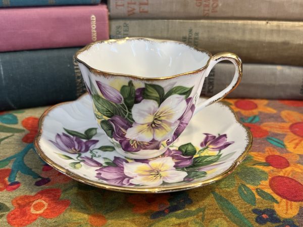 Salisbury Bone China English Teacup with Purple and White Flowers (S701)