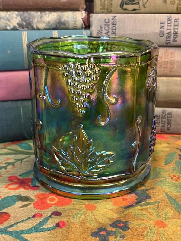 Green Grape Heavy Glass Cut Jar (R704)