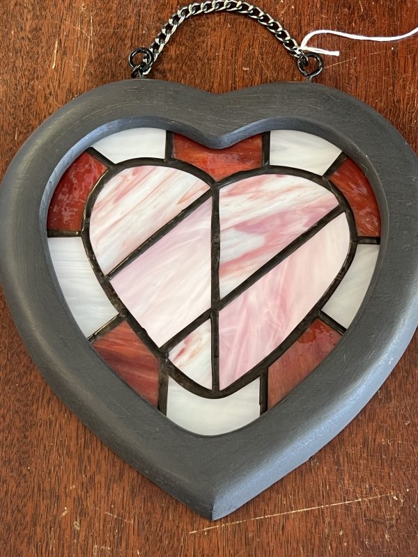 Beautiful Stained Glass - Red/Pink/White Haart