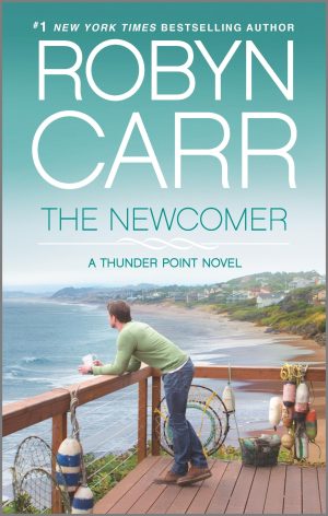 The Newcomer (Thunder Point, 2) [Mass Market Paperback] Carr, Robyn