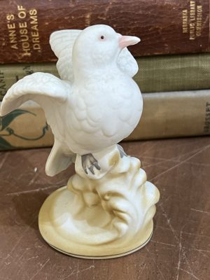 Lefton White Elegant Dove