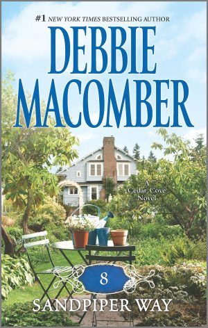 8 Sandpiper Way (A Cedar Cove Novel) [Mass Market Paperback] Macomber, Debbie