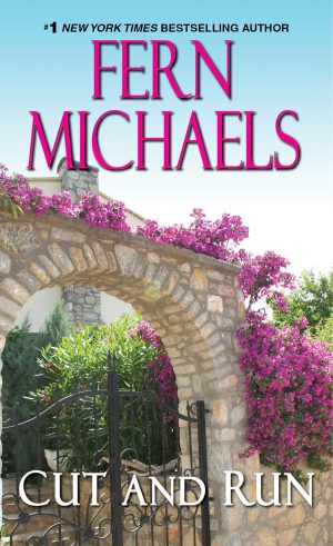 Cut and Run (Sisterhood) [Mass Market Paperback] Michaels, Fern