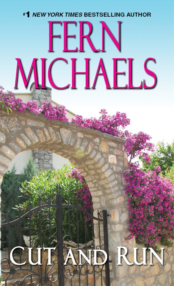 Cut and Run (Sisterhood) [Mass Market Paperback] Michaels, Fern