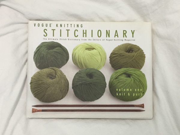Vogue® Knitting Stitchionary® Volume One: Knit & Purl: The Ultimate Stitch Dictionary from the Editors of Vogue® Knitting Magazine (Vogue Knitting Stitchionary Series) Vogue Knitting magazine