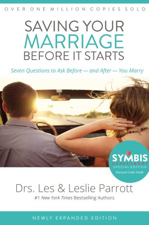 Saving Your Marriage Before It Starts: Seven Questions to Ask Before -- and After -- You Marry [Hardcover] Parrott, Les and Parrott, Leslie