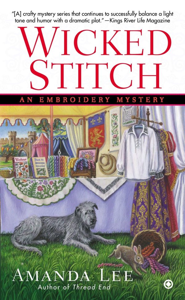 Wicked Stitch (Embroidery Mystery) [Mass Market Paperback] Lee, Amanda