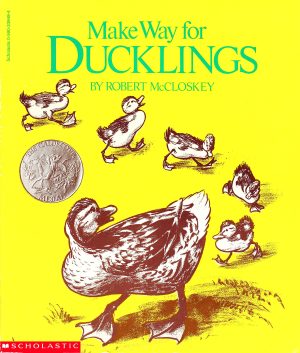Make Way for Ducklings [Paperback] McCloskey, Robert