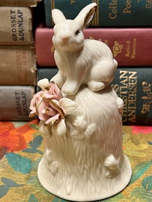 Curious Little Easter Bunny with Flowers (S849) ~ 50% off with vintage coupon