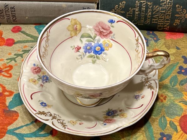 Gorgeous Floral Tea Cup with Saucer (S859)  ~ 50% off with vintage coupon