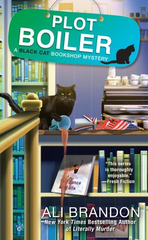 Plot Boiler (A Black Cat Bookshop Mystery) [Mass Market Paperback] Brandon, Ali