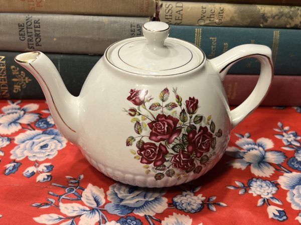 Miniature Elegeant Rose Teapot ~ 50% off with vintage coupon (S916)