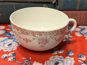 Floral Dainty Teacup ~ 50% off with vintage coupon (S898)