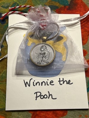 Winnie the Pooh ~ Keychain with Gift Card
