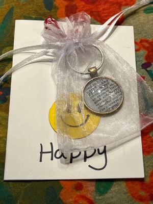 Happy ~ Keychain with Gift Card